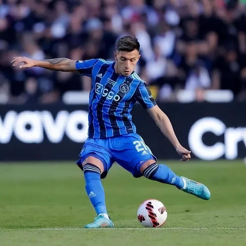 亚博娱乐网站 -塞维利亚训练开放日;清晨防线松动引欢呼;欧超杯在即;心理建设被强调