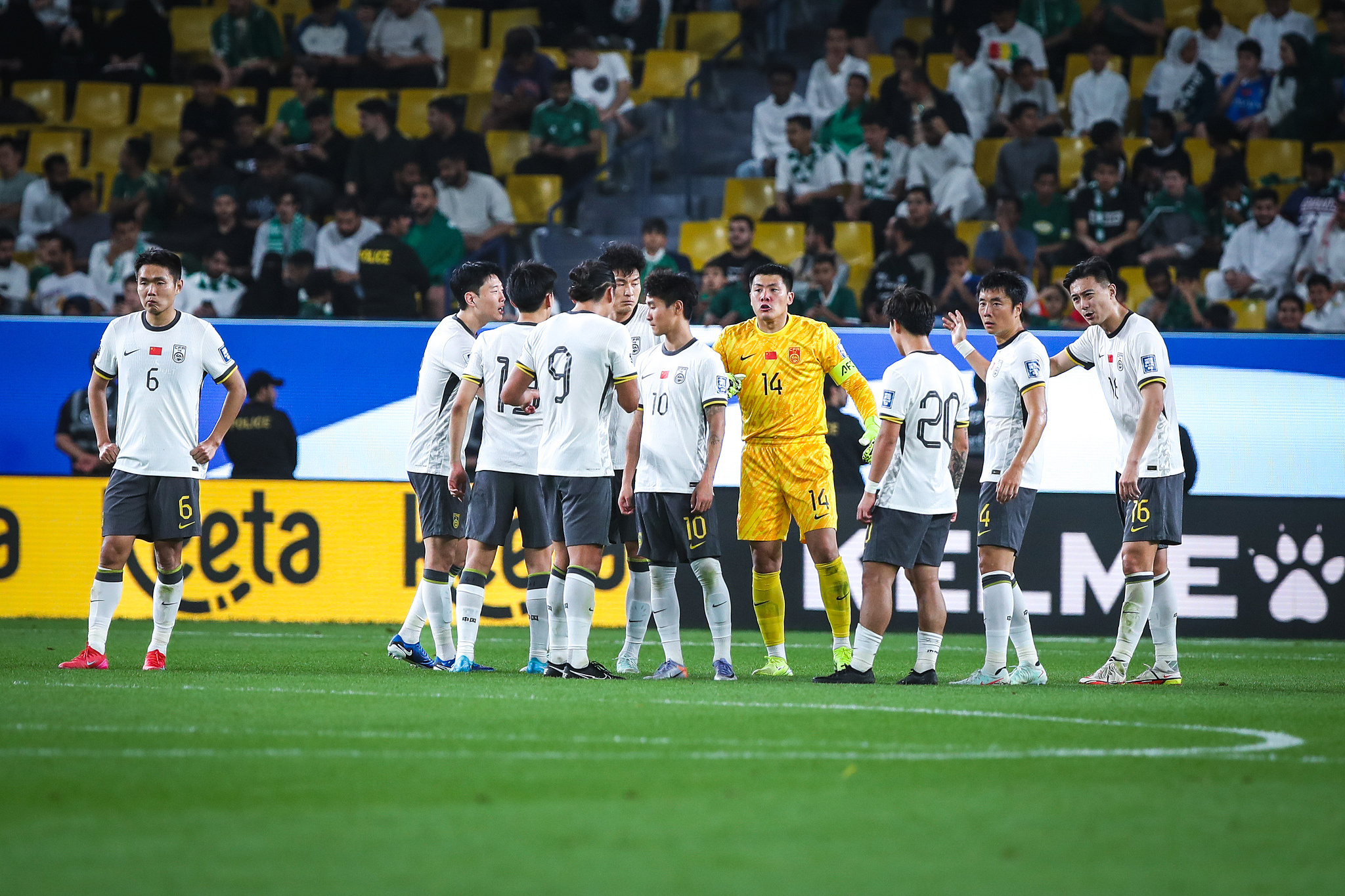 亚博体育娱乐 -关键时刻突围战来临;亚特兰大围绕足总杯伤情更新;底气十足;阵容厚度经受考验的简单介绍