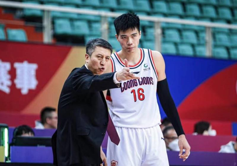 亚博全站 -关键时刻体能课后,新疆广汇豪取连胜备战法国杯,管理层满意,年轻球员得到机会的简单介绍